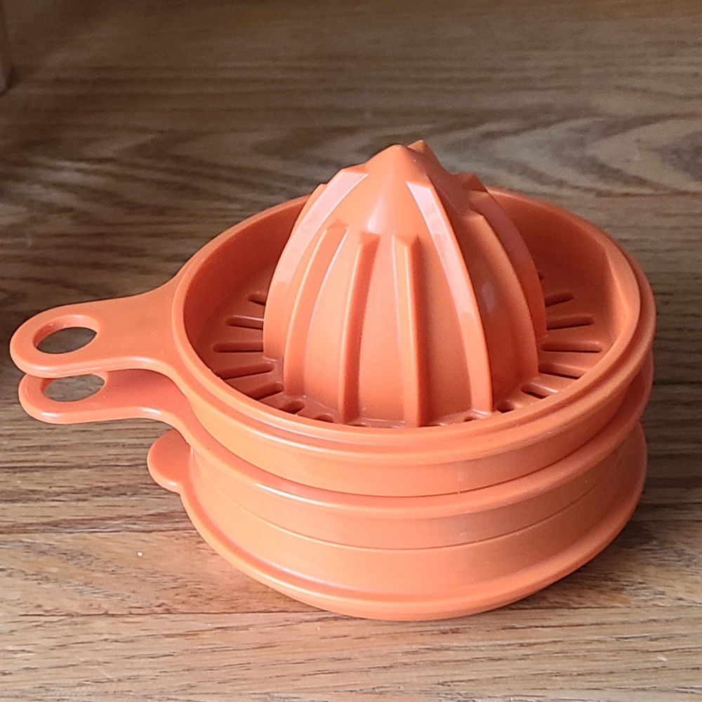 Tupperware juicer - Picture 4 of 7